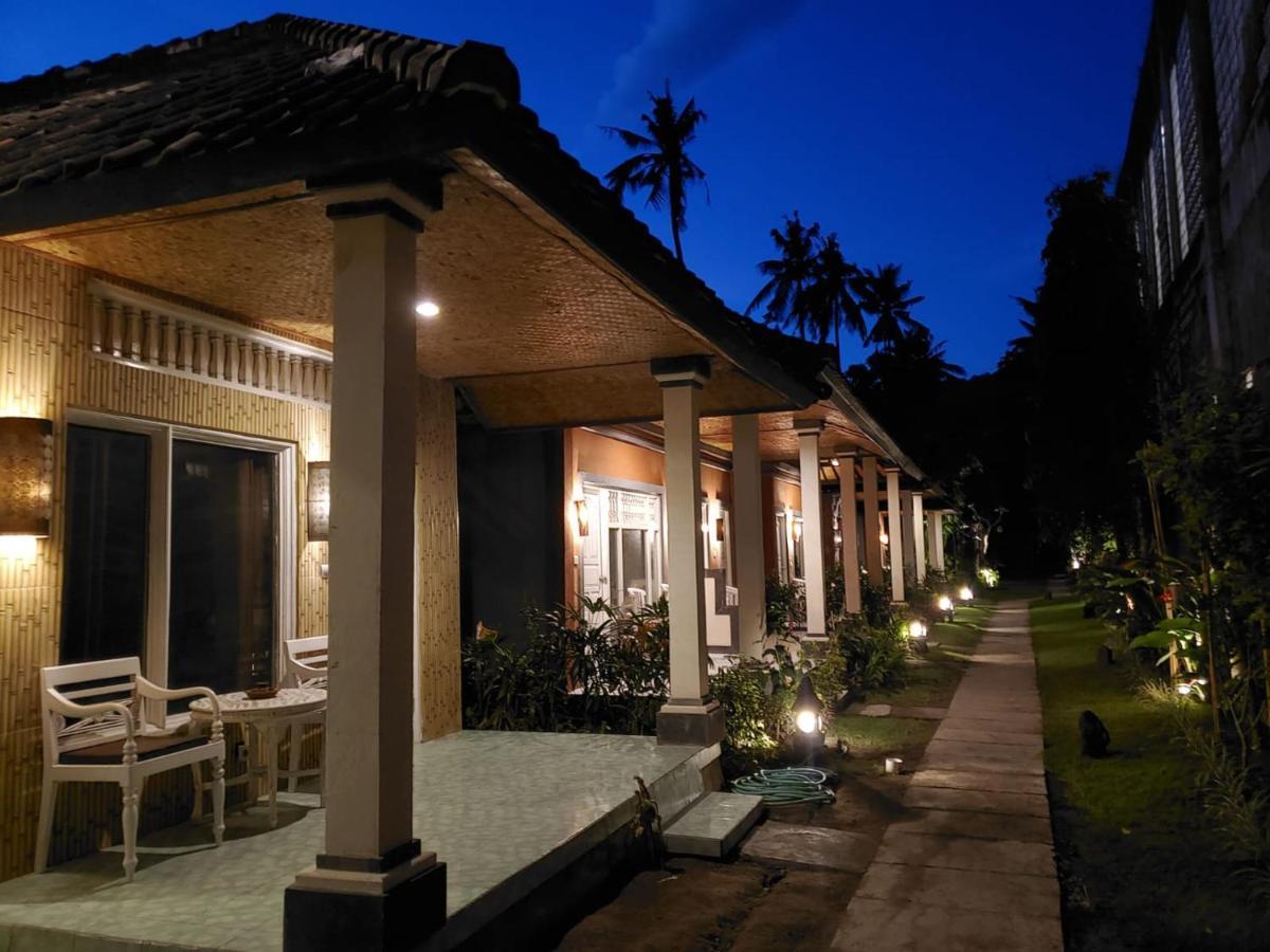 Utama Villas Beach Front Candidasa Εξωτερικό φωτογραφία