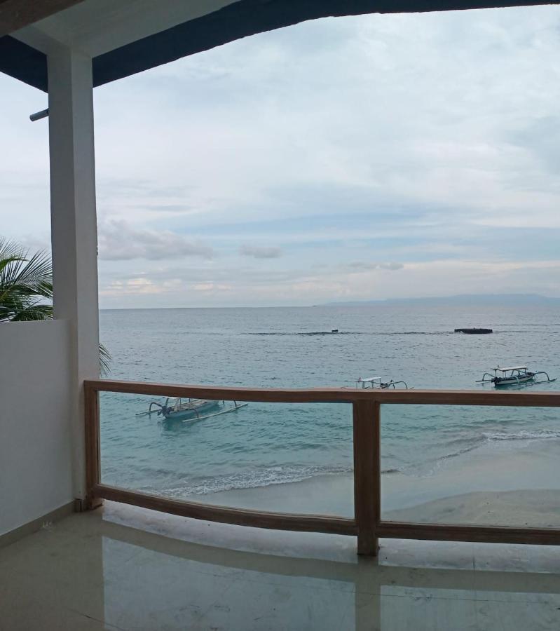 Utama Villas Beach Front Candidasa Εξωτερικό φωτογραφία