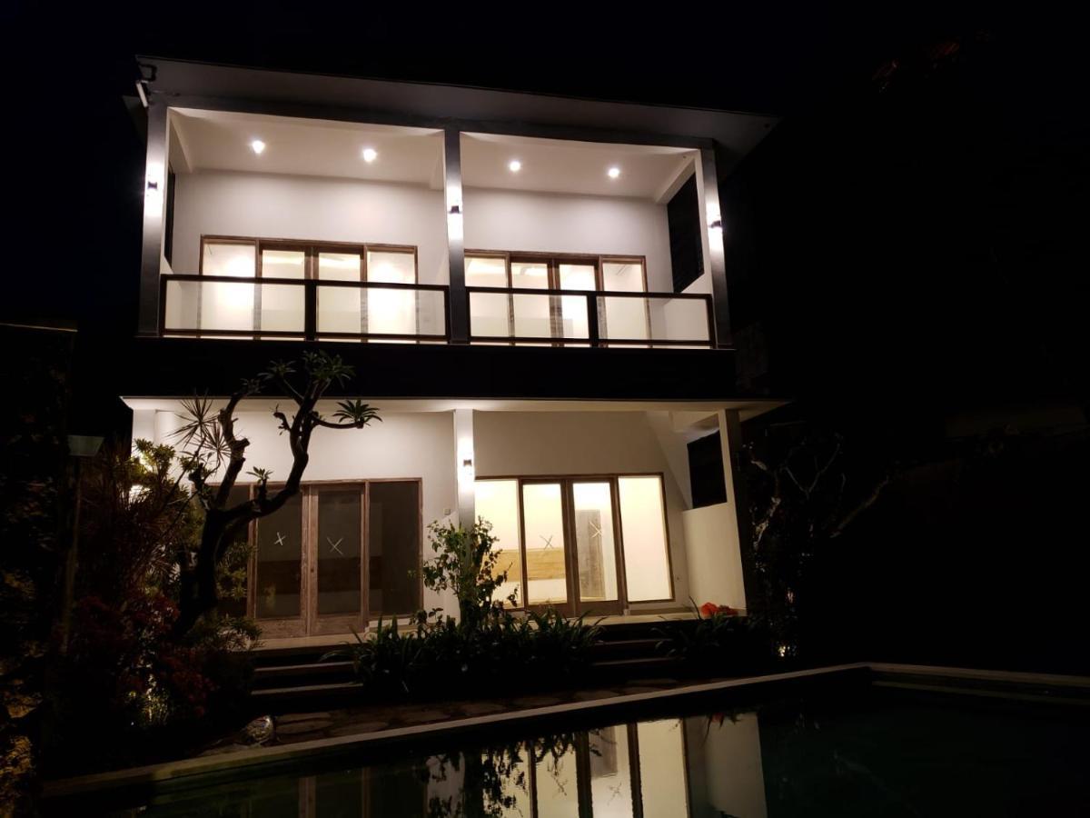 Utama Villas Beach Front Candidasa Εξωτερικό φωτογραφία