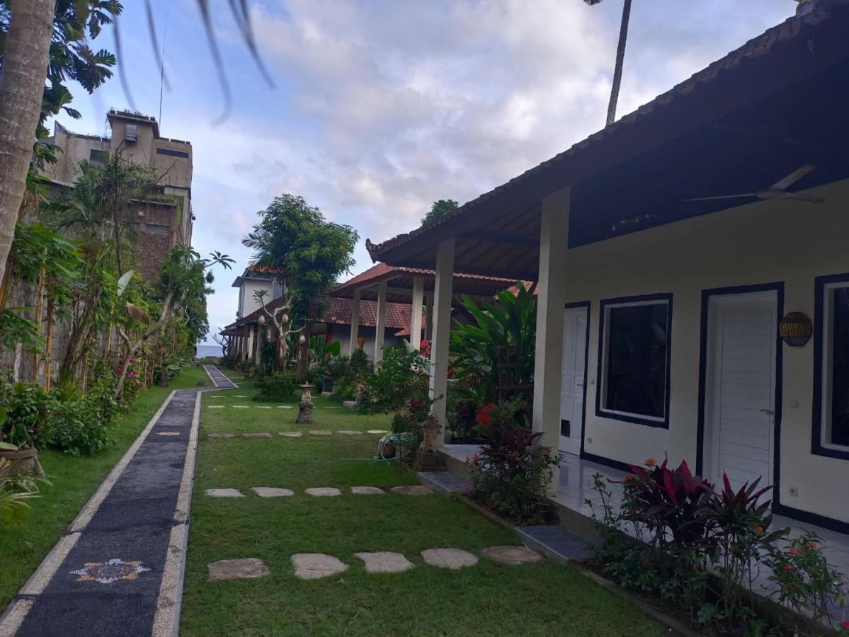 Utama Villas Beach Front Candidasa Εξωτερικό φωτογραφία